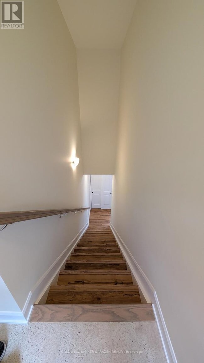 Photo - 238B Ginebik Wy