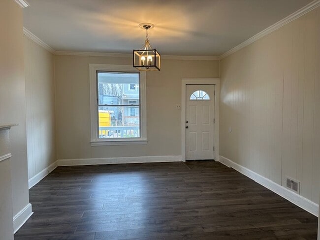 Photo - 548 N 3rd St