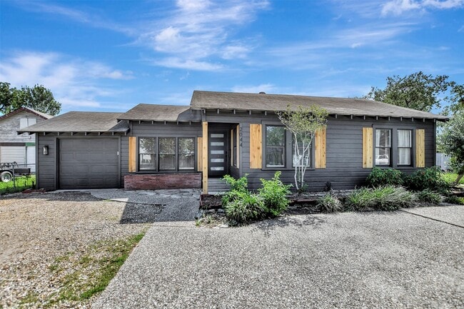 Photo - 2044 Thonig Rd