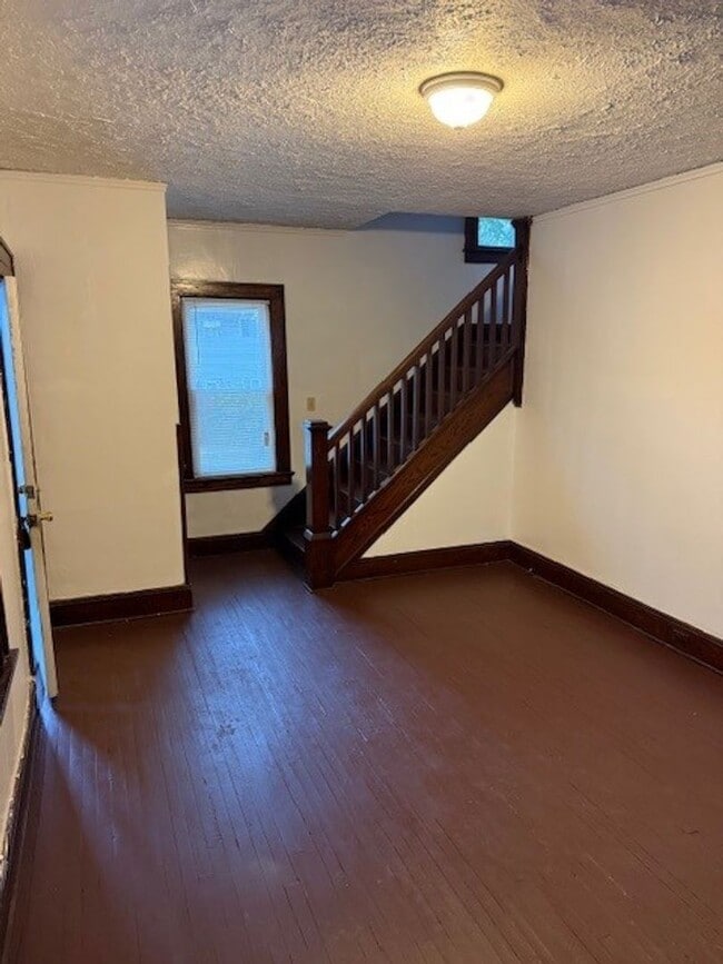 Photo - Charming 4-Bedroom Single Family Home for ...