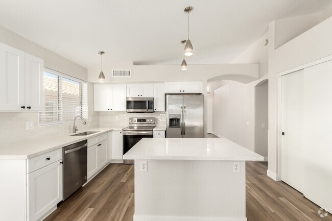 Building Photo - Beautifully Updated 3-Bedroom Home in Prem...