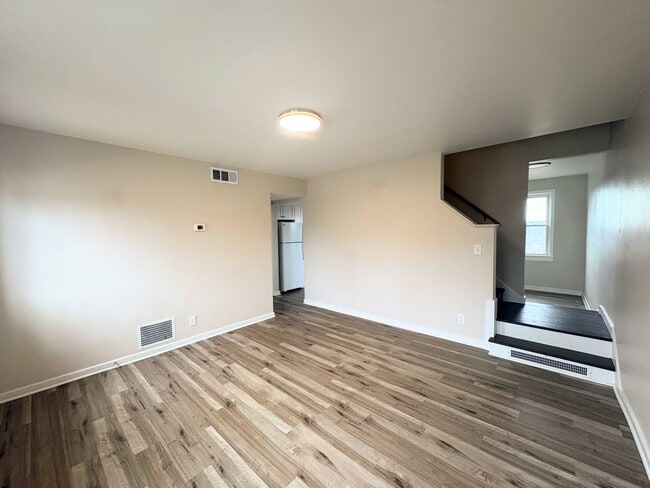Photo - 360 Hemlock Dr