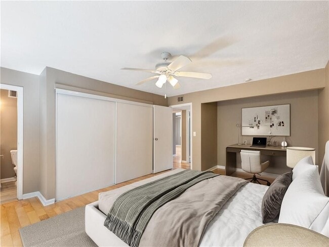 Photo - 115 Biscayne Dr NW