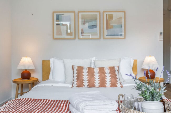 Photo - 626 10th Ave E Unit ID1036000P