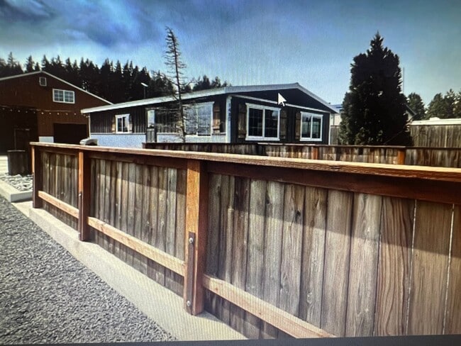 Photo - 1480 Sunlight Dr
