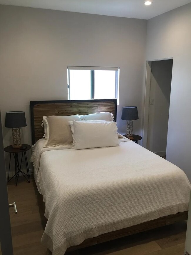 125 16th Pl Unit 125 16th Place