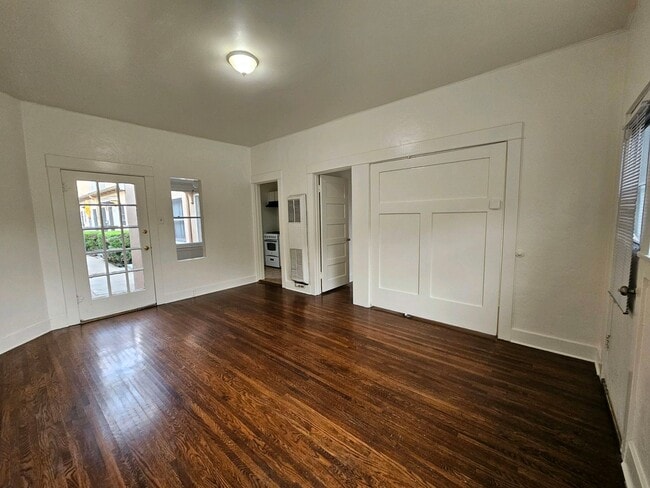 Photo - 1058 Molino Ave