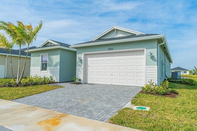 Photo - 13885 SE Riversway St