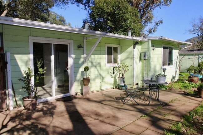 Photo - 2 Bedroom 1 bath - Bennett Valley