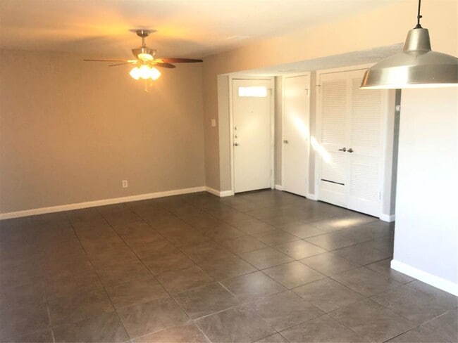 Photo - 7302 Duval St