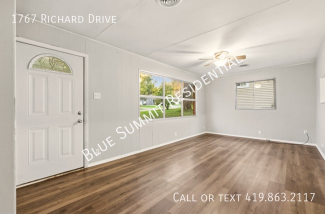 Photo - 1767 Richard Dr