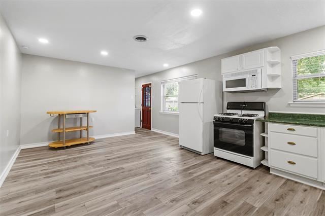 Photo - 2015 Salem St