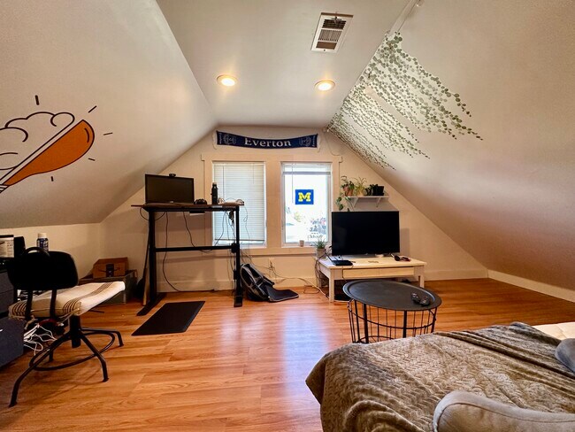 Photo - 4 Vassar St Unidad 4