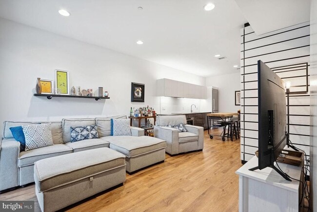 Building Photo - 57 N St NW Unit 127