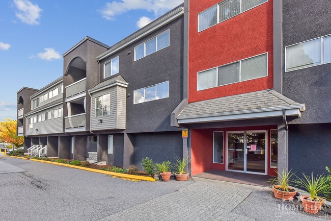 Building Photo - Modern 1-Bedroom Condo at Latimer Village.... Unit 205