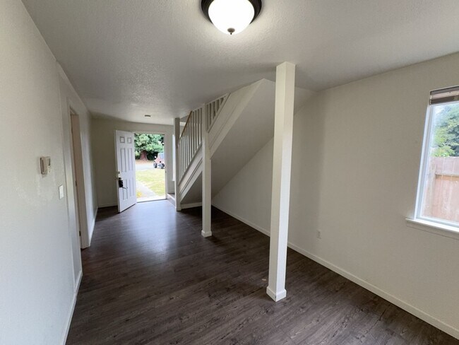 4539 Valley W Blvd