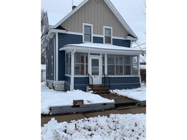 Building Photo - 522 View St