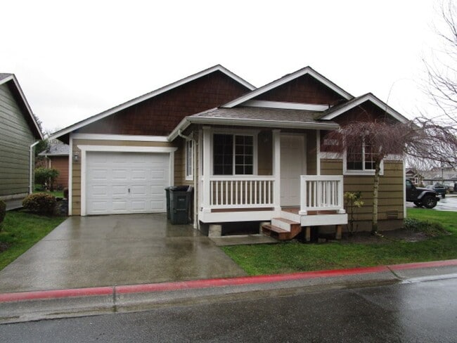 Building Photo - 1925 Wildflower Way