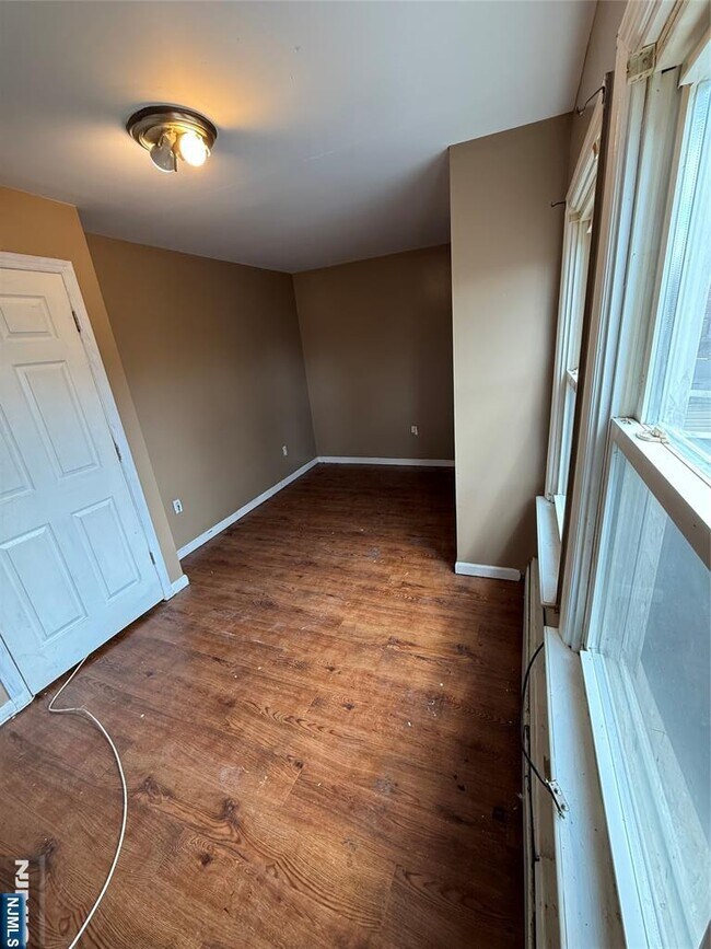 220 S Burnet St Unit 3