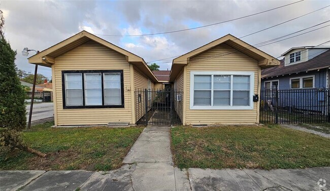 Building Photo - 211 Caylor St Unit 4 Rental