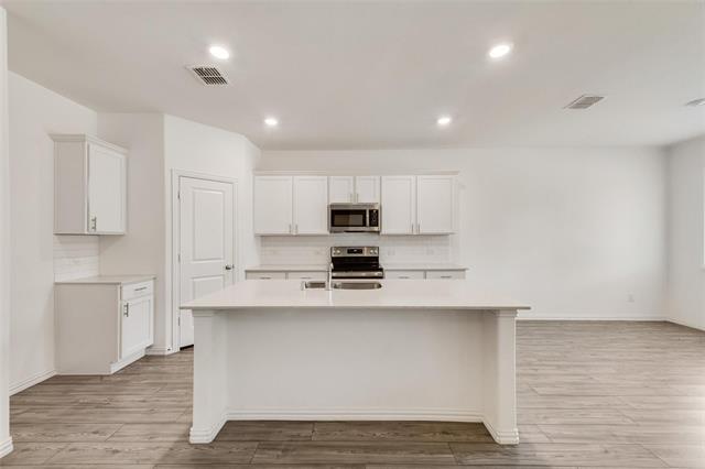 Photo - 728 Alden Dr