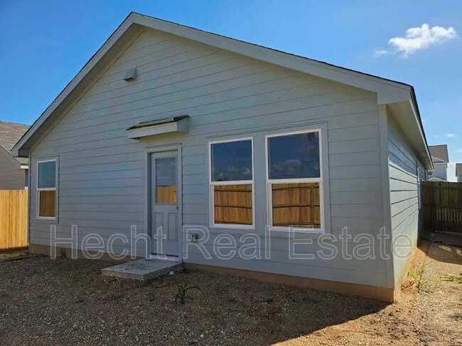 Photo - 9216 St Jerome