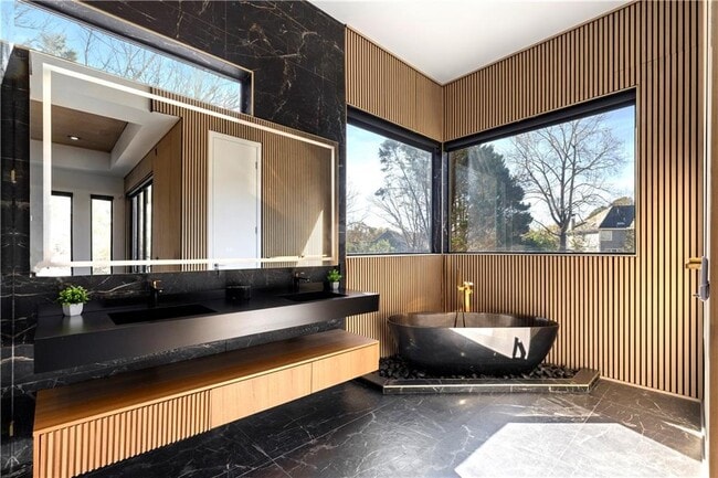 Photo - 3600 Lower Roswell Rd