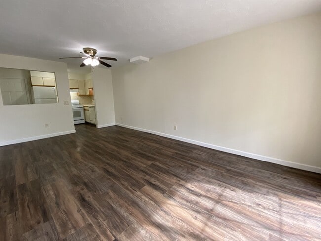 Photo - 385 Huse Rd Unit 05