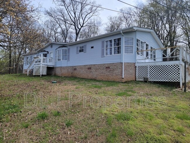 Building Photo - 2149 McCleary Rd