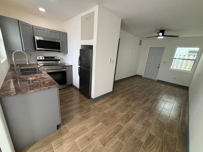 Photo - 2919 Broadway Unidad 4