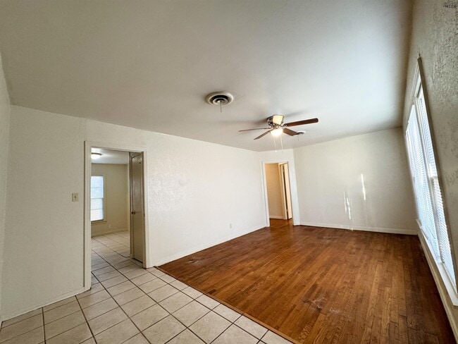 Photo - 1612 Hursh Ave