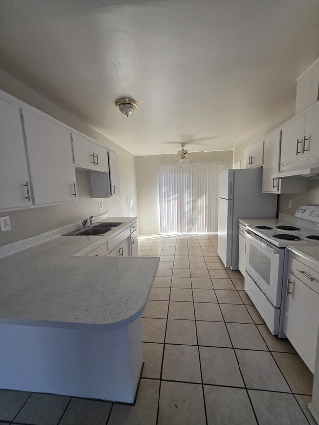 Photo - 1558 N Craycroft Rd