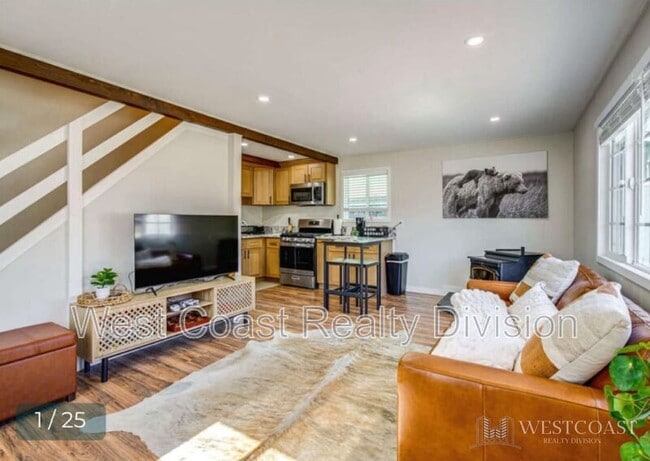 Photo - 2189 First Street