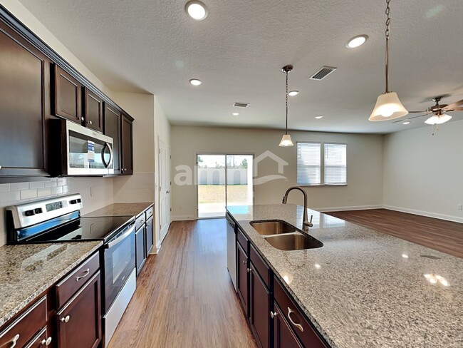 Photo - 175 Banyan Frst Dr