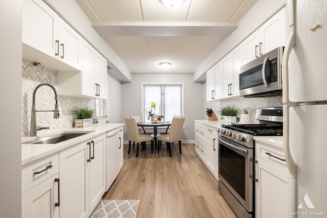 Photo - 11110 E Cove Cir