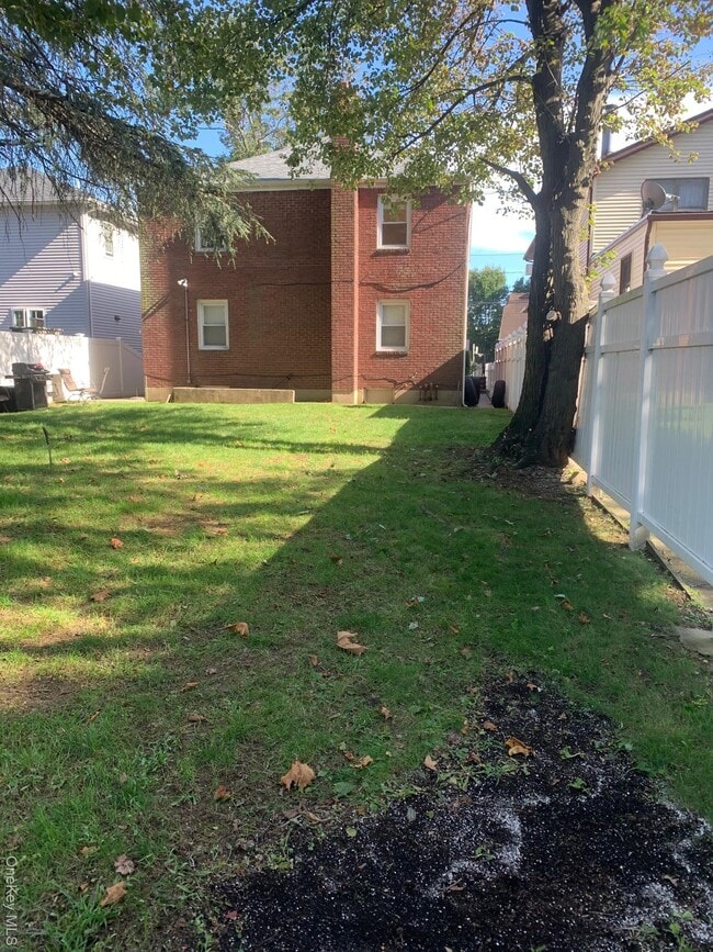 Photo - 71 Evergreen Ave