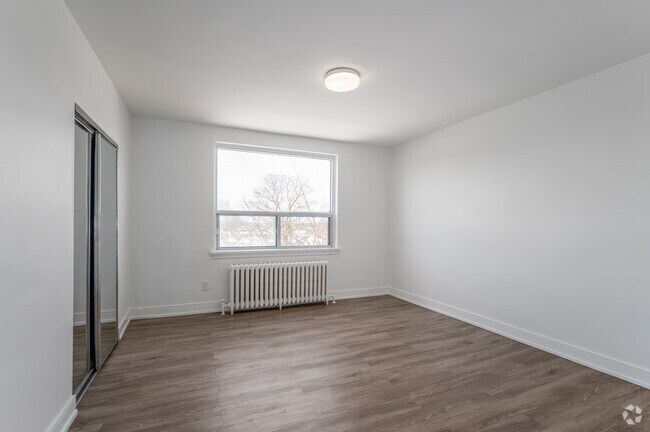 1BR, 1BA - 750SF - Bedroom