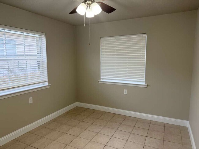 Photo - 7545 Neely Dr