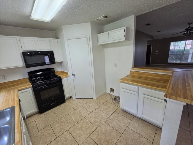 Photo - 12318 Fetlock Dr
