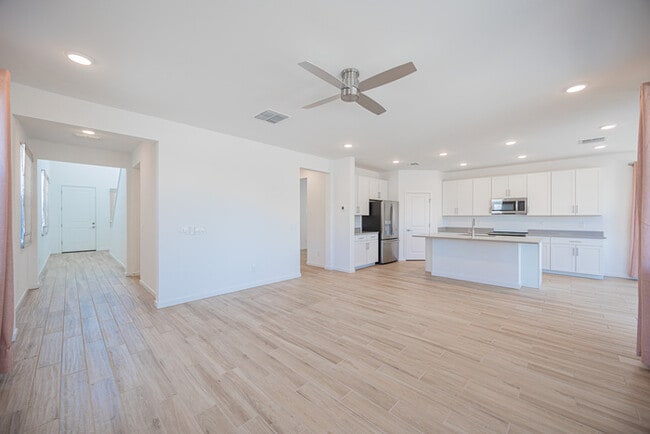 Photo - 7412 W Gardenia Ave