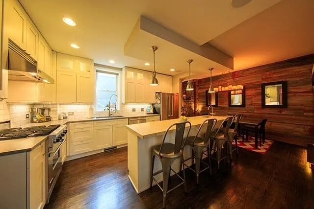 Photo - 2164 N Bell Ave