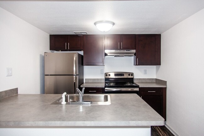 Short Hills Apartments