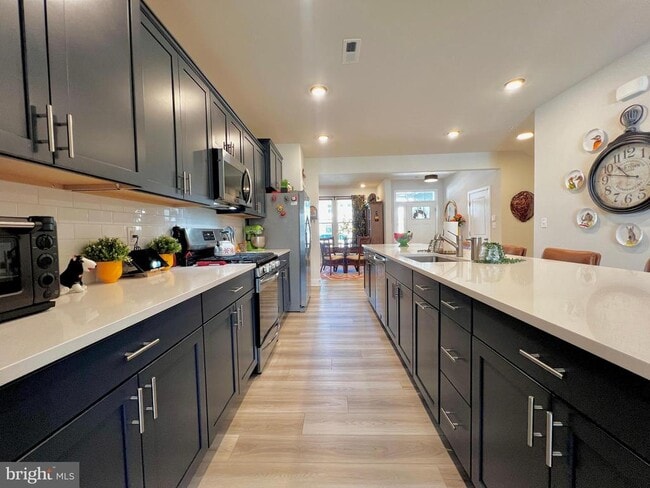 Photo - 3908 Glacier Bay Pl