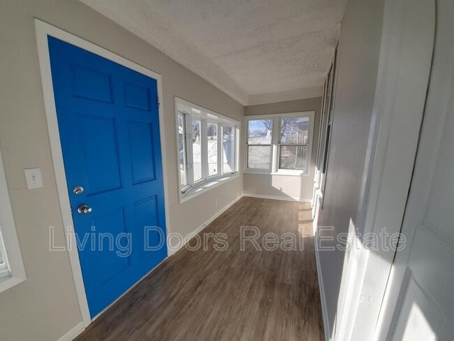 Photo - 838 F St