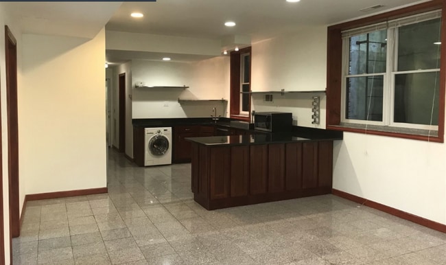 Photo - 73 Edgewood Ave Unit Ground Floor