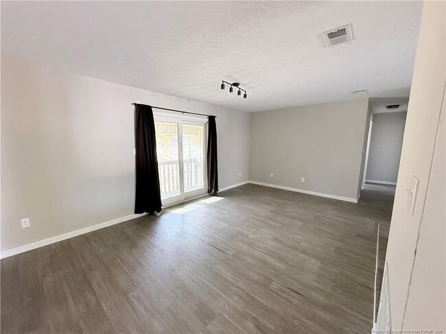 Photo - 4085 Professional Dr