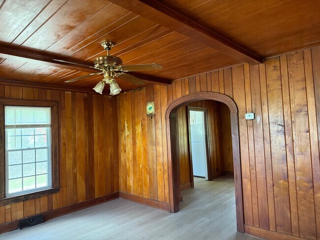 Photo - 1117 W Semmes Ave