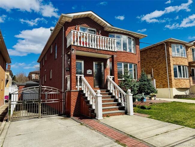 Building Photo - 64-21-64230 230th St Unit 2nd FL Rental