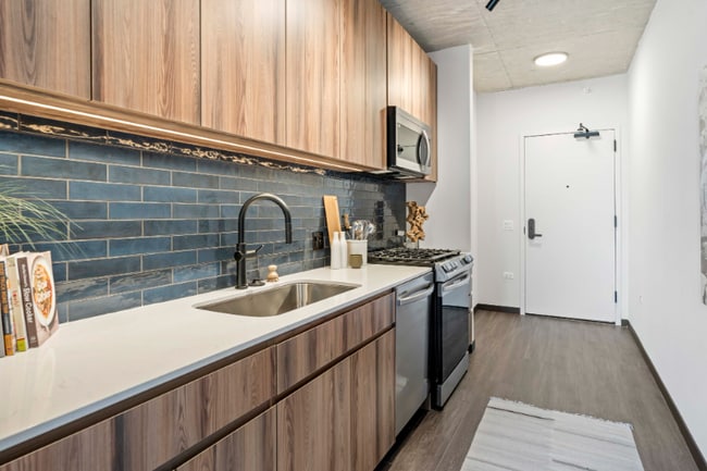 Photo - 153 N Ashland Ave