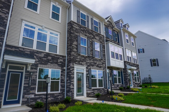 Photo - 12825 Red Clover Wy